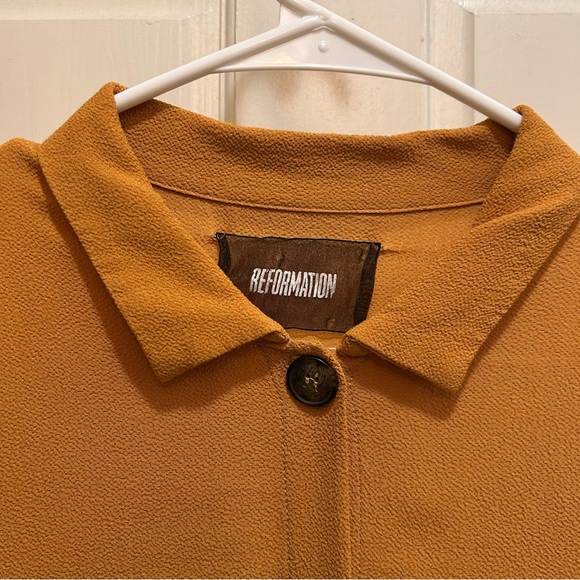 Reformation Button Down Top - Picture 3 of 5
